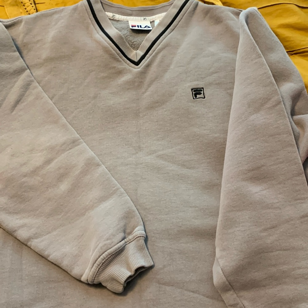 Vintage Fila Gray V-Neck Sweatshirt wore a few times size Med thick
